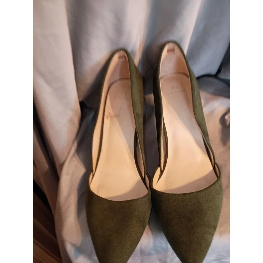 H By Halston Green Faux Suede Heels Sz 10